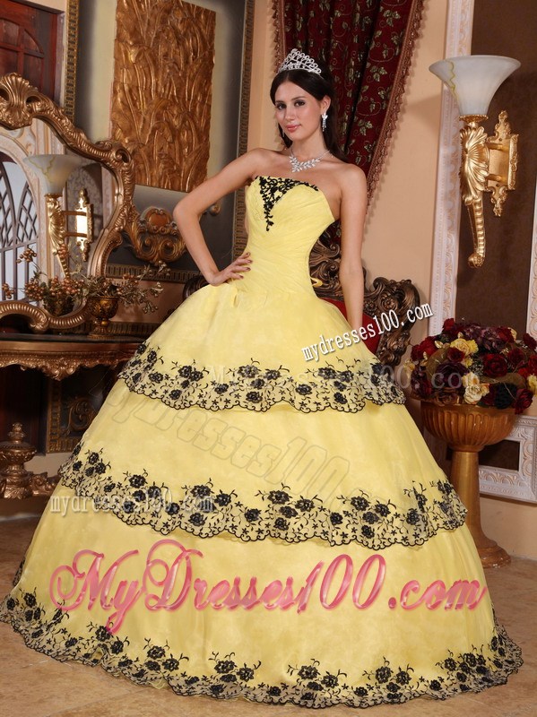 Yellow Ball Gown Dresses Decorated with Black Lace Hem for Quinceanera