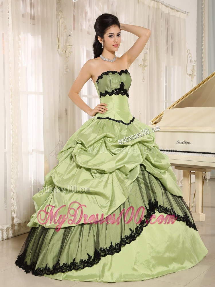Yellow Green and Black Dresses for 16 with Appliques and Pick-ups