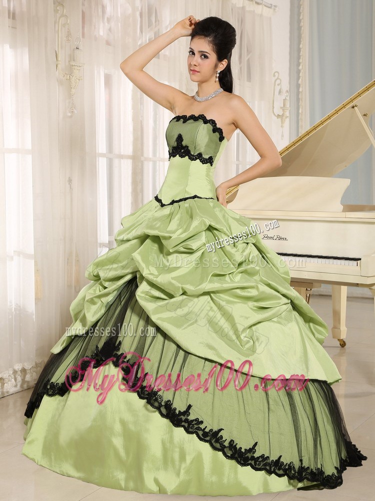 Yellow Green and Black Dresses for 16 with Appliques and Pick-ups