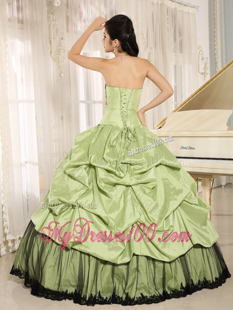 Yellow Green and Black Dresses for 16 with Appliques and Pick-ups