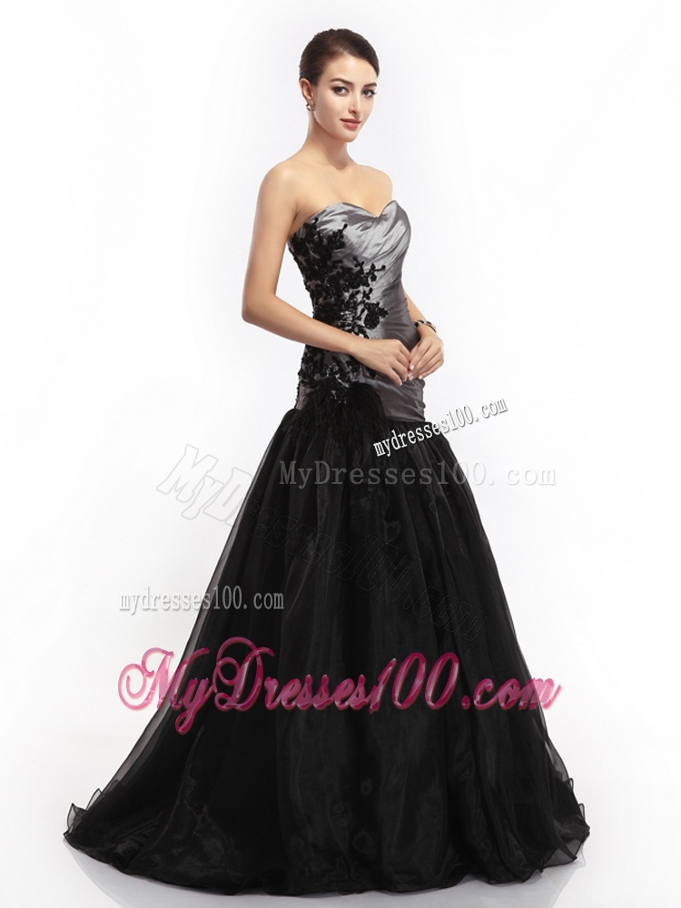 Appliques Ruching Brush Train Evening Dresses in Sliver and Black