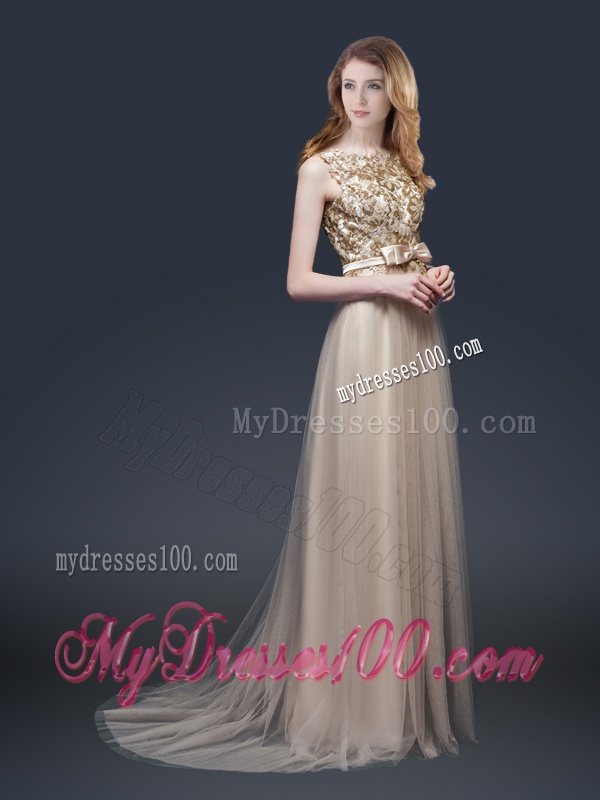 Luxurious Brush Train Evening Dresses with Appliques and Bowknot