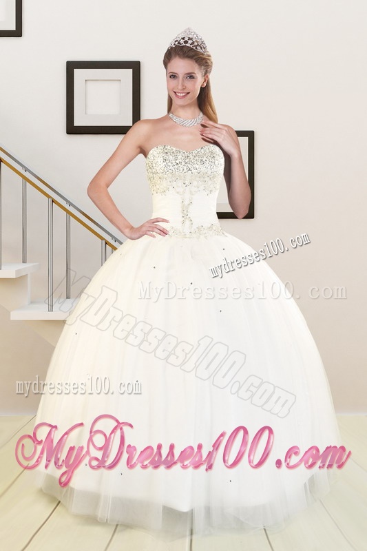 2016 Sweetheart White Elegant Quinceanera Dresses with Beading