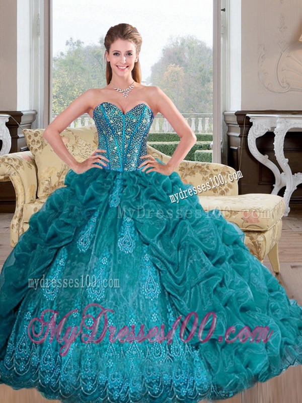 Popular 2016 Sweetheart Quinceanera Dresses with Beading and Pick Ups