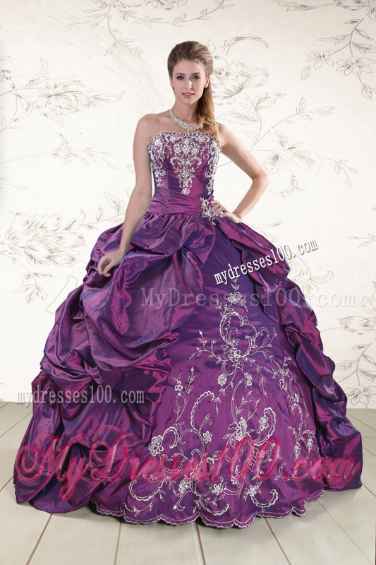 2016 Strapless Embroidery Quinceanera Dresses in Purple