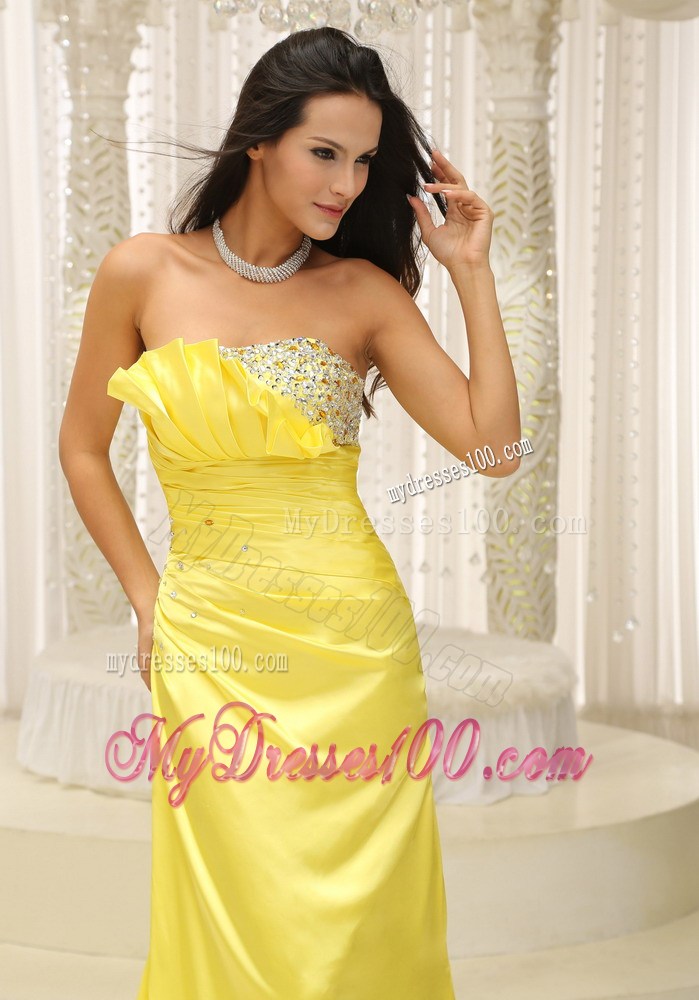 Gorgeous Yellow Strapless Ruching and Beading Prom Celebrity Dress