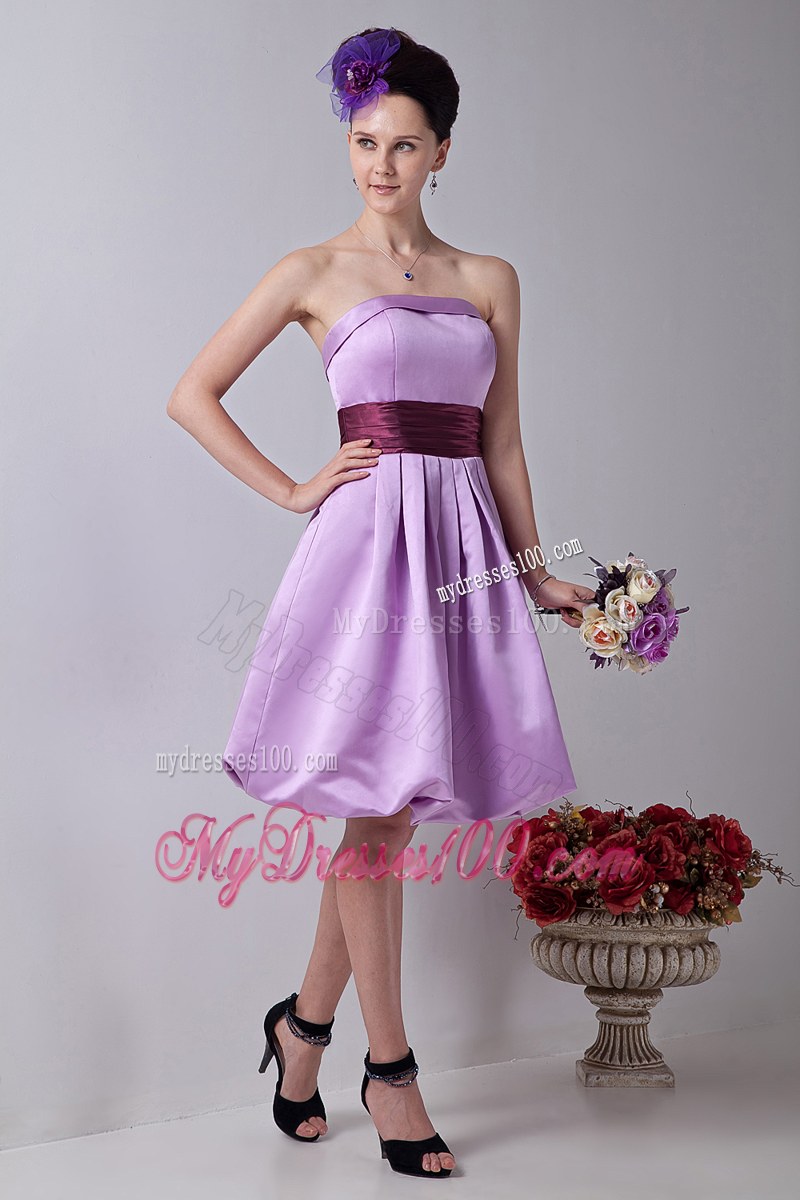 Knee-length Taffeta Lavender Bridemaid Dress A-line Strapless Sashes