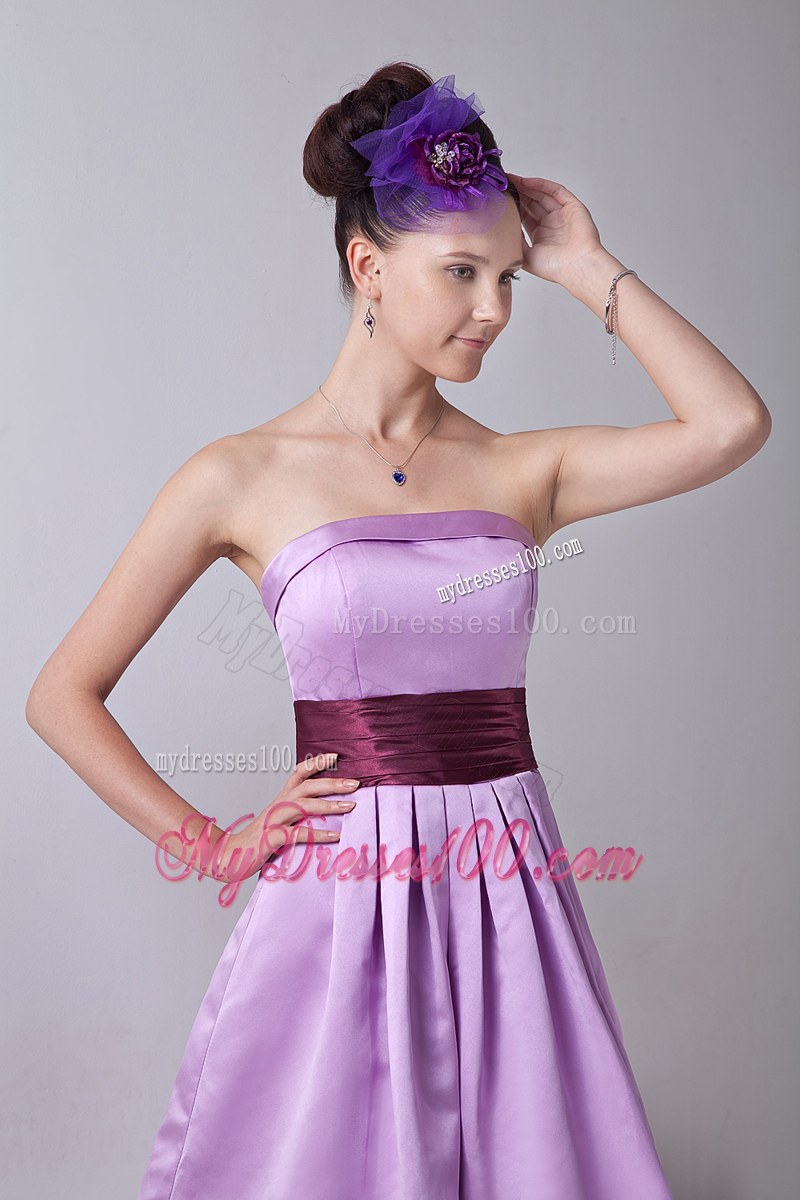 Knee-length Taffeta Lavender Bridemaid Dress A-line Strapless Sashes
