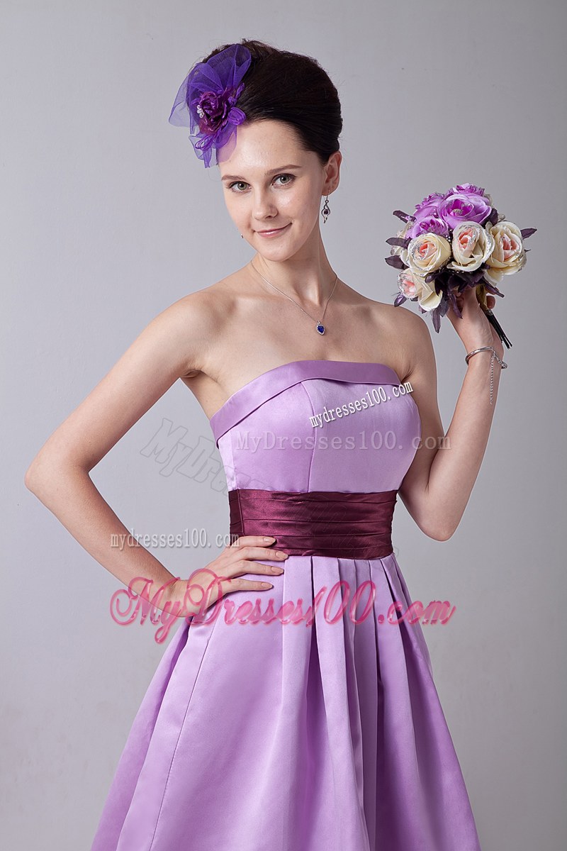 Knee-length Taffeta Lavender Bridemaid Dress A-line Strapless Sashes