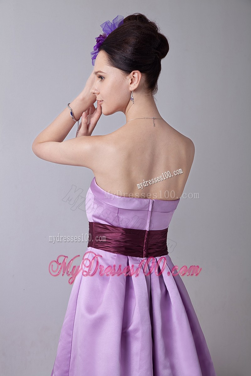 Knee-length Taffeta Lavender Bridemaid Dress A-line Strapless Sashes