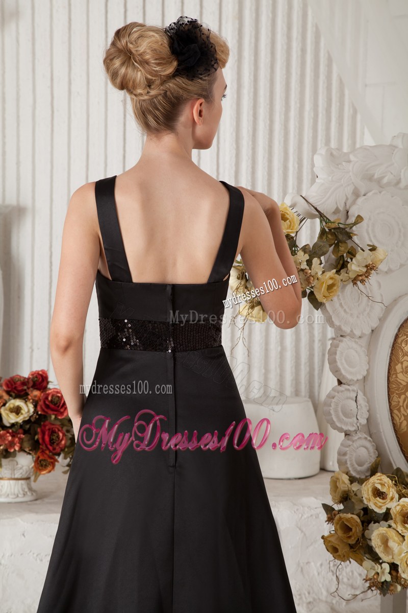 Brush Train Black A-line Straps Bridesmaid Dress Satin Beading