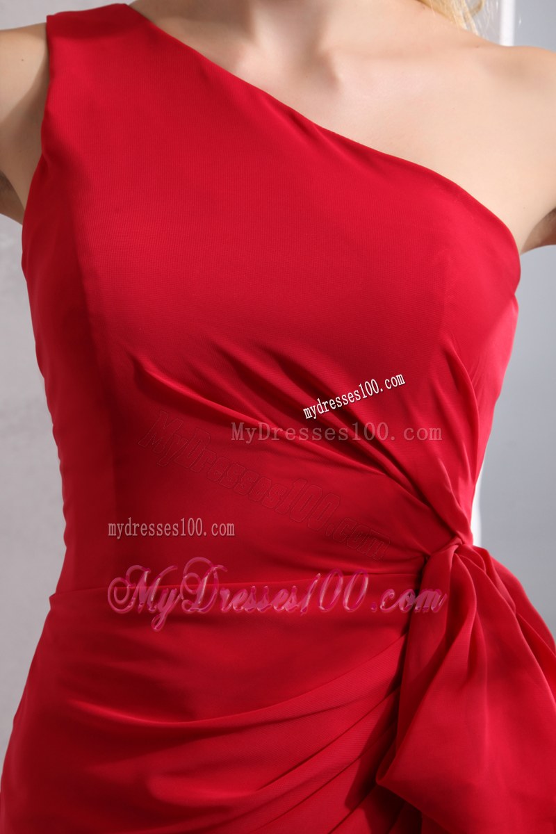 One Shoulder Ruche Red Column Bridesmaid Dress Floor-length Chiffon
