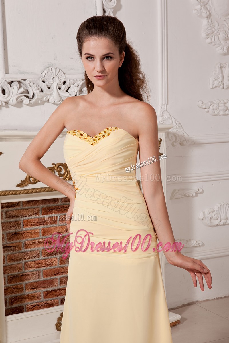 Light Yellow Column Bridesmaid Dress Sweetheart Ruching and Beading