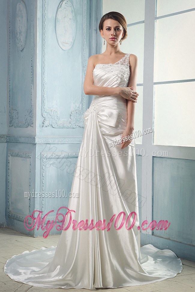 2013 Simple One Shoulder White Court Train Wedding Dress with Ruche in White