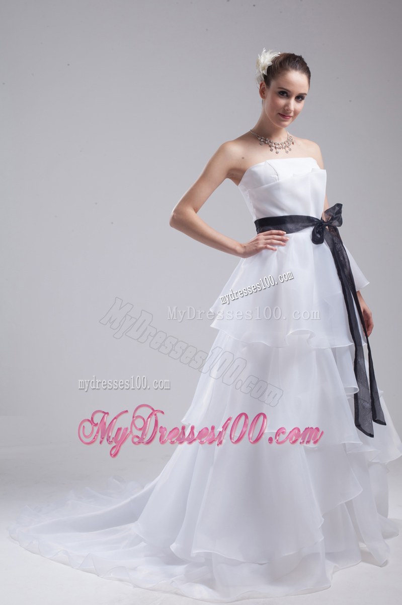 White Strapless Tiers Brush Train Wedding Bridal Gown with a Black Bowknot