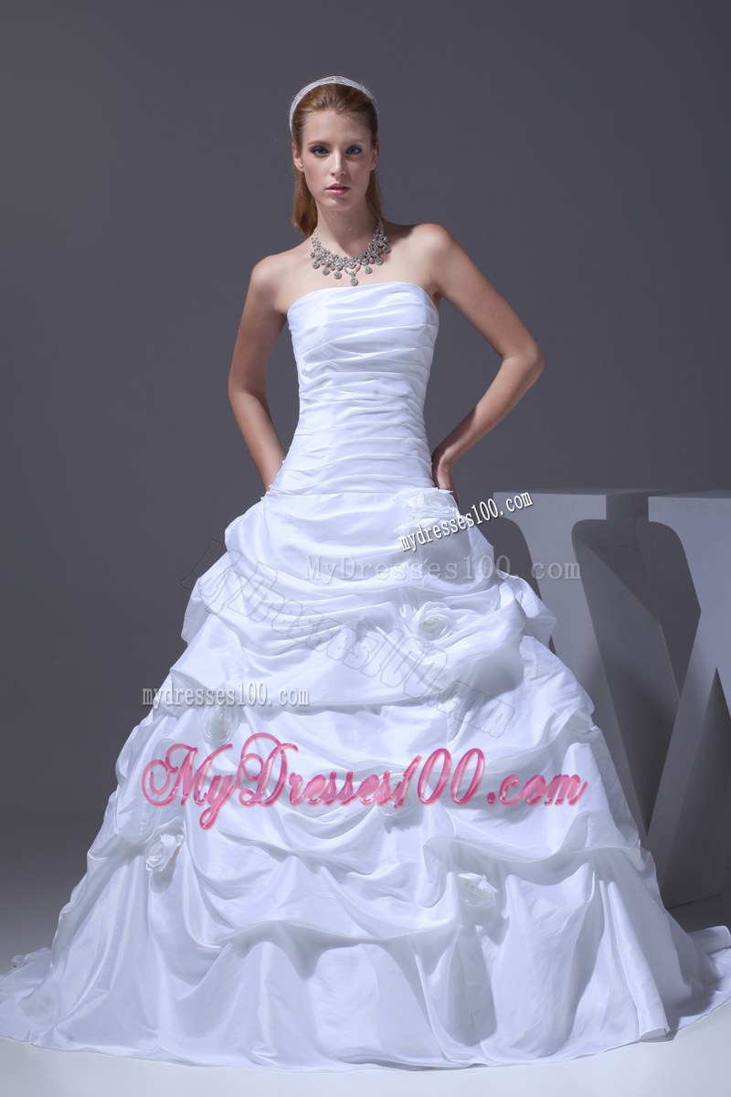 Pick-ups and Hand Made Flowers Decorated Strapless Dress for Wedding