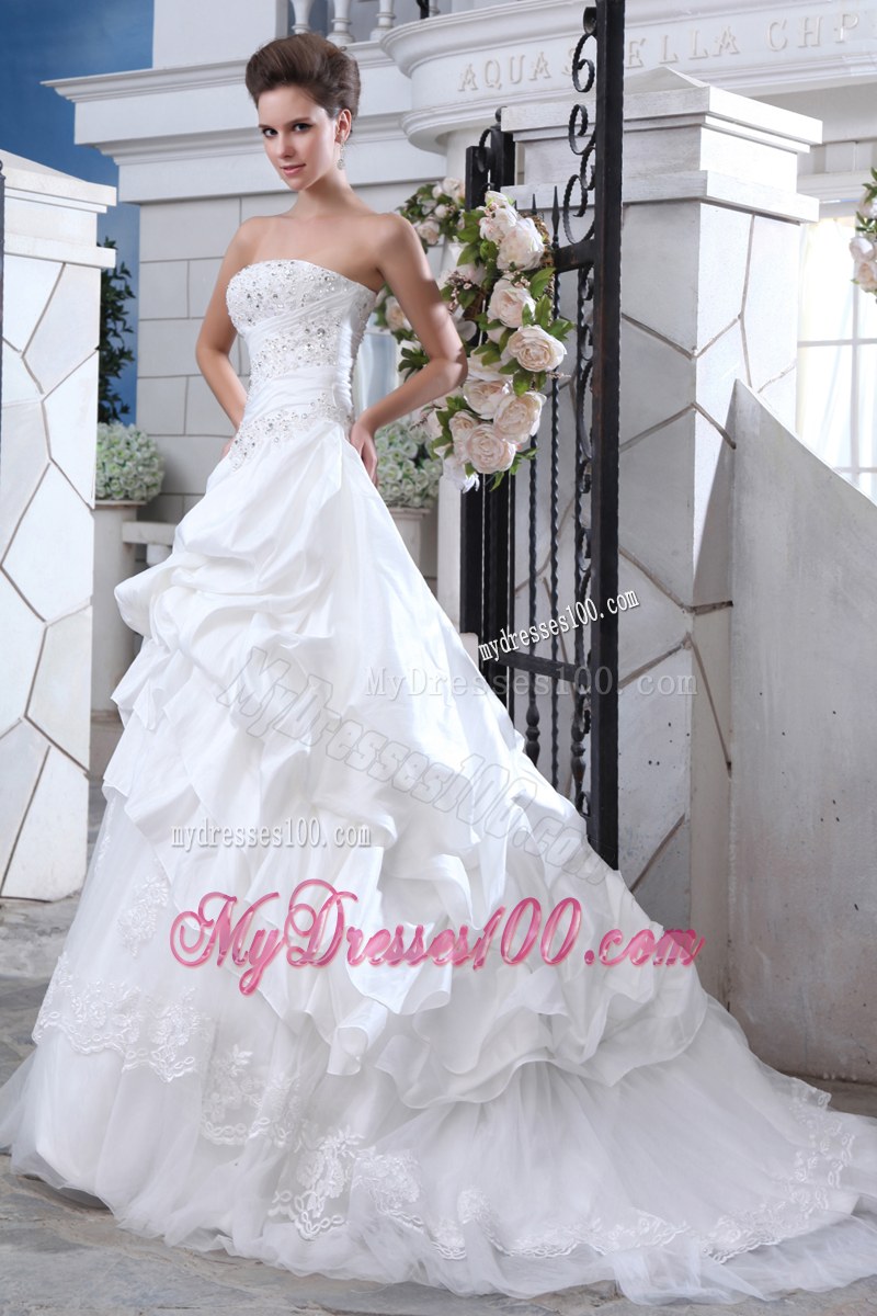 Pretty Lace Hem Beaded White Bridal Dress Pick Ups Court Train