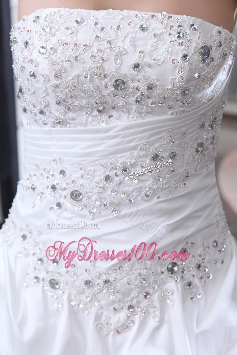 Pretty Lace Hem Beaded White Bridal Dress Pick Ups Court Train