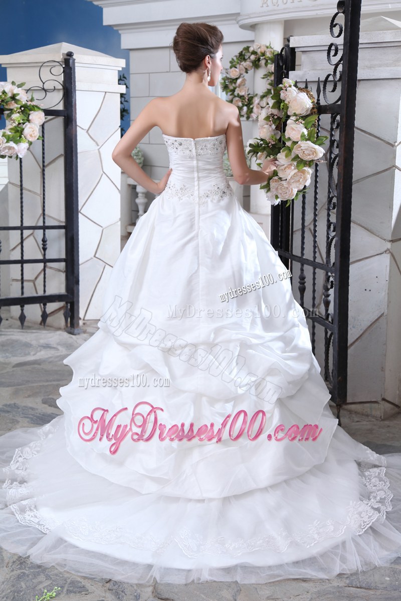 Pretty Lace Hem Beaded White Bridal Dress Pick Ups Court Train