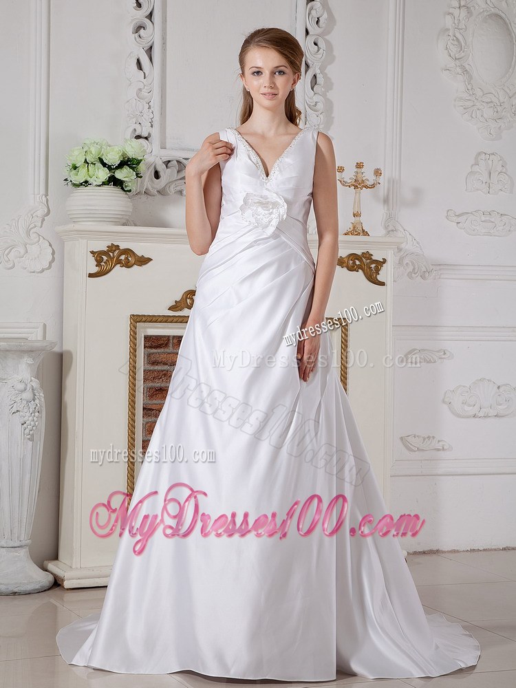 V-neck Court Train Hand Made Flowers Decorate Taffeta Wedding Dresses