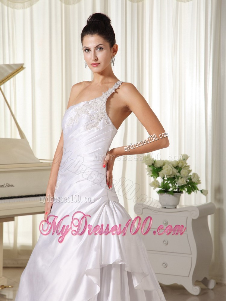 Appliques Decorated Single Shoulder and Bust Princess Wedding Bridal Gown