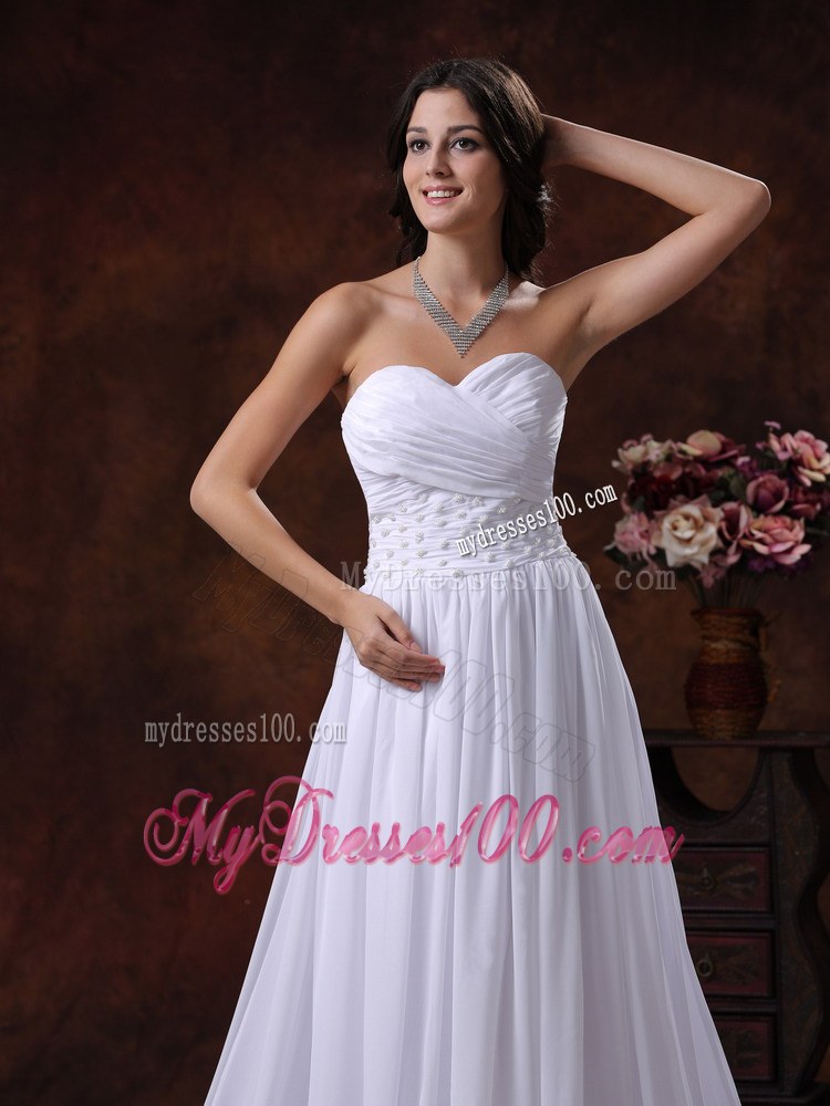 Appliqued Sleeveless Chiffon Dresses for Wedding with Court Train