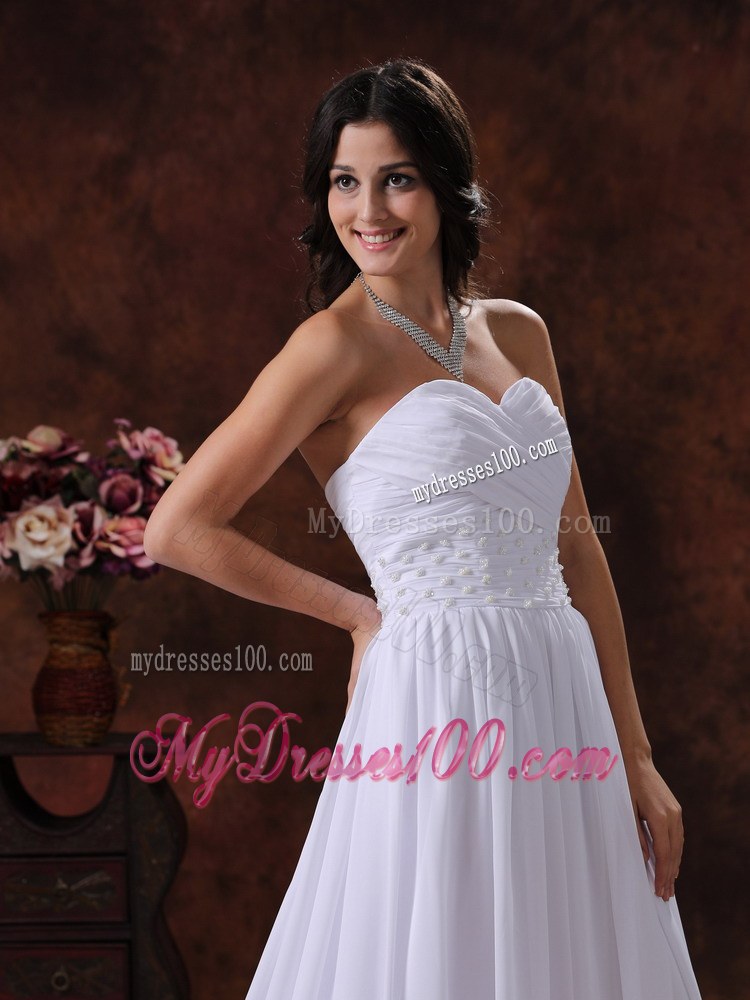Appliqued Sleeveless Chiffon Dresses for Wedding with Court Train