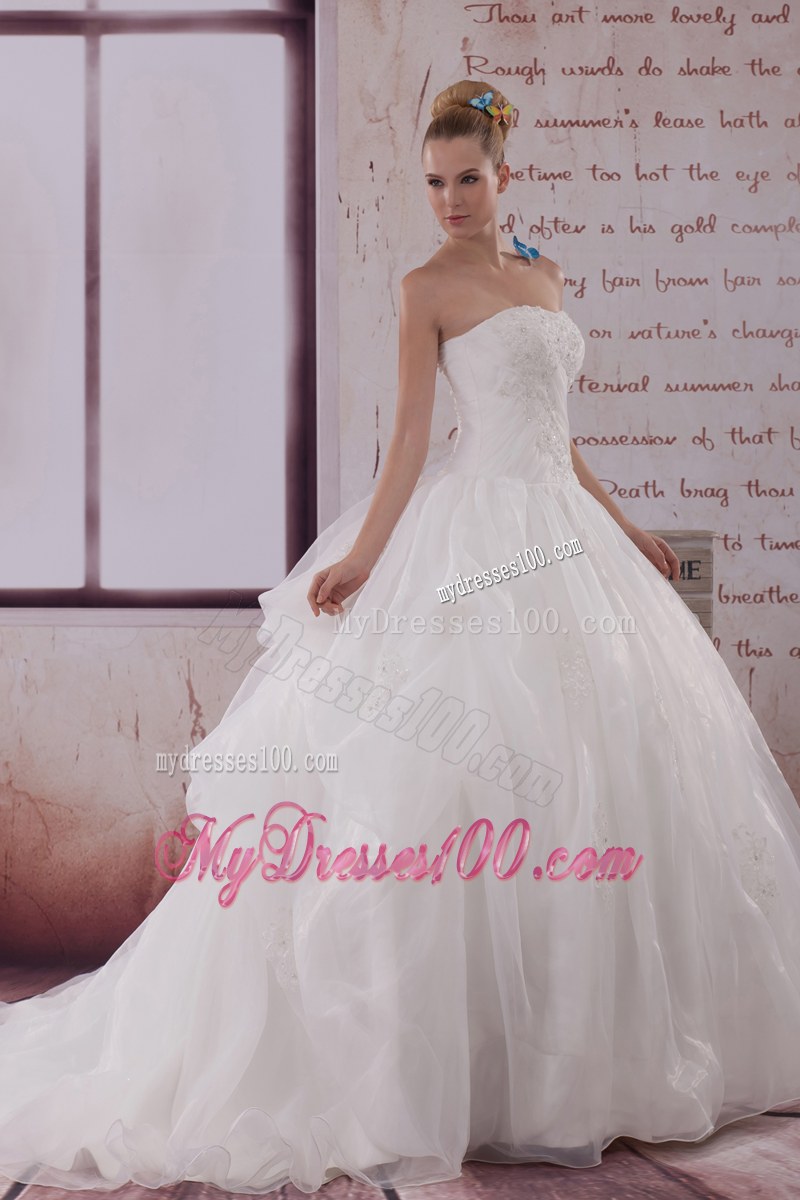 Beading and Appliques Decorated Brush Train Bridal Dress with A Big Puffy Skirt