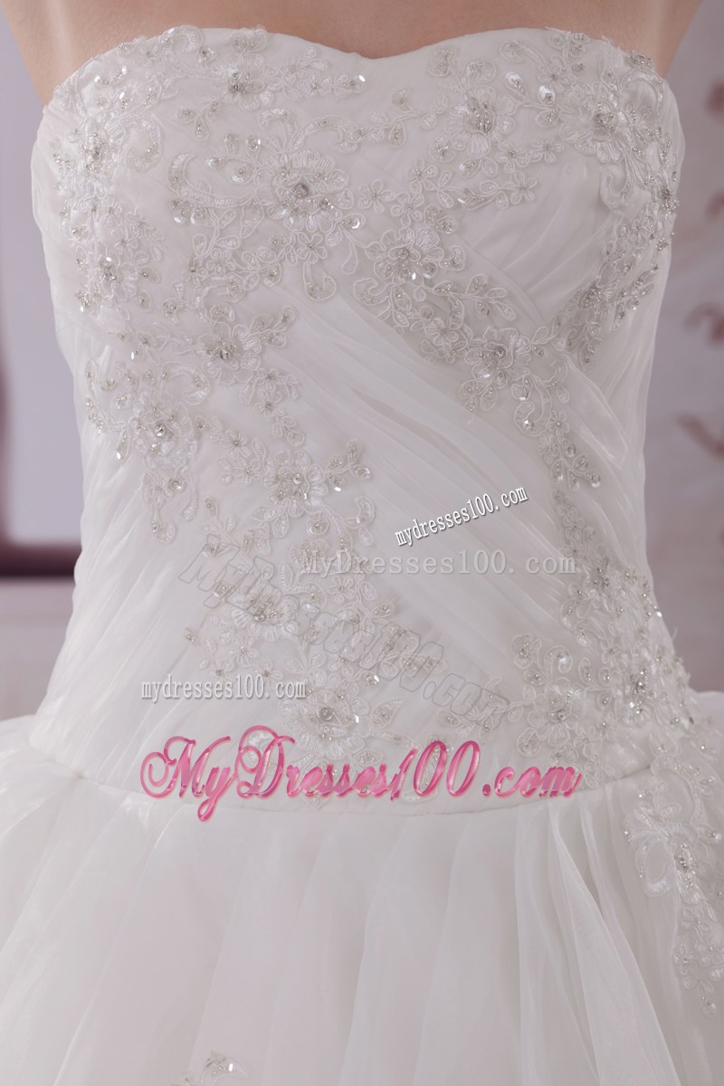 Beading and Appliques Decorated Brush Train Bridal Dress with A Big Puffy Skirt
