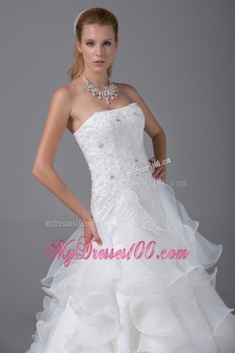 Beadings and Appliques Decorated Wedding Gown with Ruffles and Court Train