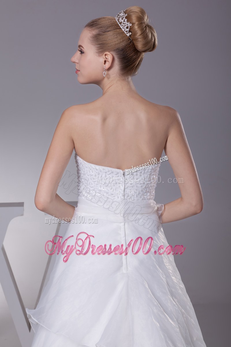 Tiers Brush Train Wedding Bridal Gown with Bowknot and Shiny Diamonds