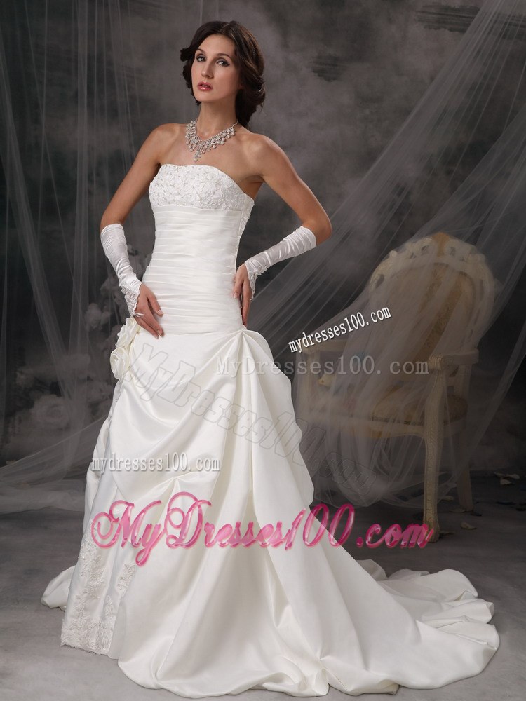 Strapless Court Train Beading Decorate Bridal Gown with Hand Made Flowers