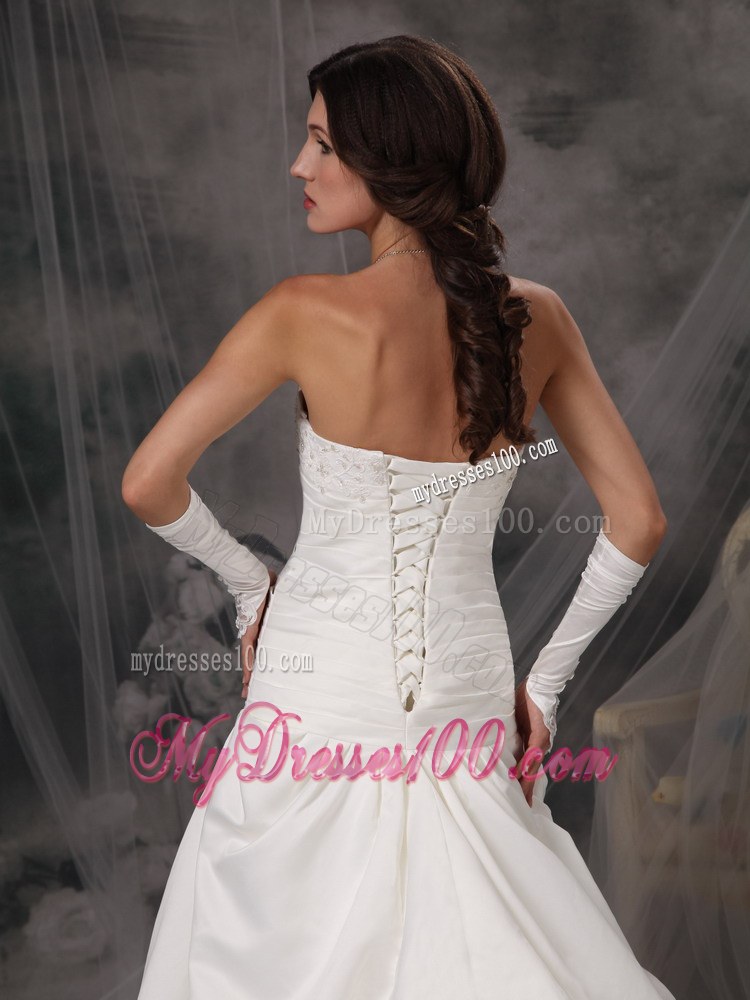 Strapless Court Train Beading Decorate Bridal Gown with Hand Made Flowers