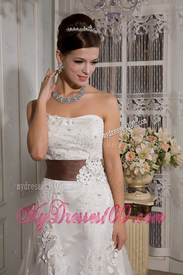 Handle Flower and Beading Wedding Bridal Gowns with Satin Sash and Brush Train