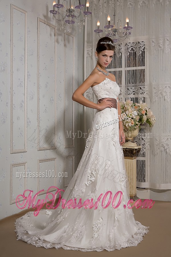 Handle Flower and Beading Wedding Bridal Gowns with Satin Sash and Brush Train