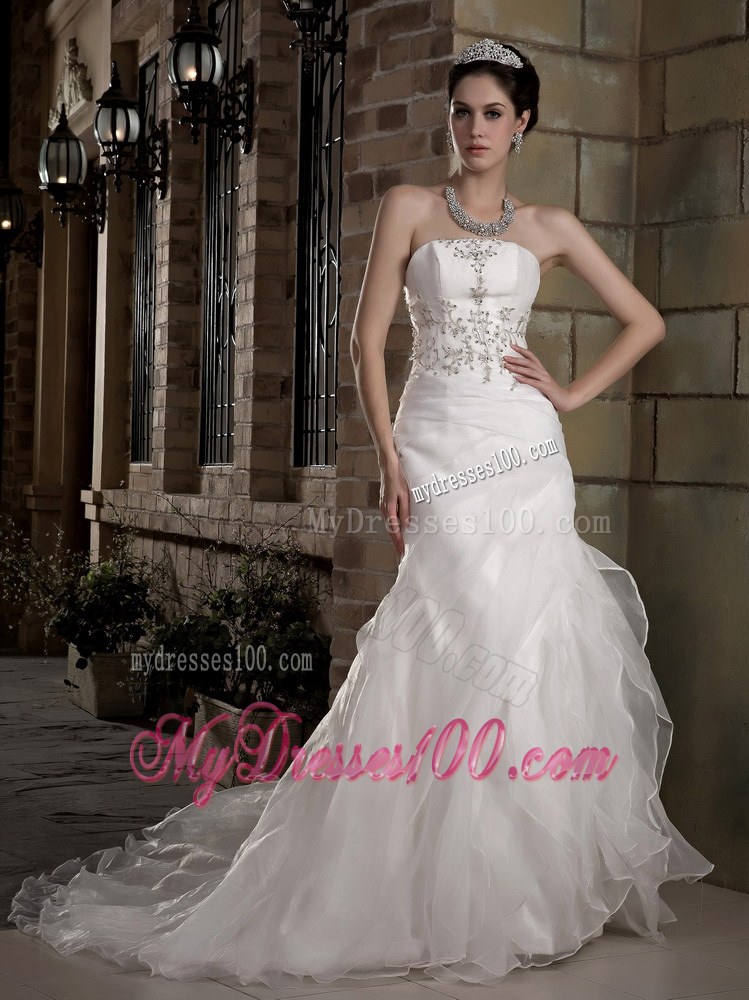 Pretty Sweetheart White Bridal Dress with Appliques and Ruffles