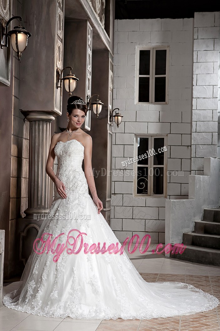 Lace-up Back Chapel Train Wedding Dress Decorated by Diamonds and Appliques