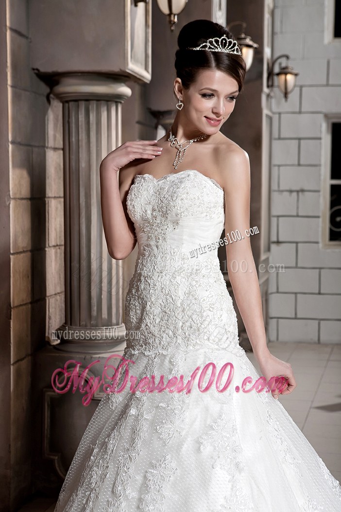 Lace-up Back Chapel Train Wedding Dress Decorated by Diamonds and Appliques
