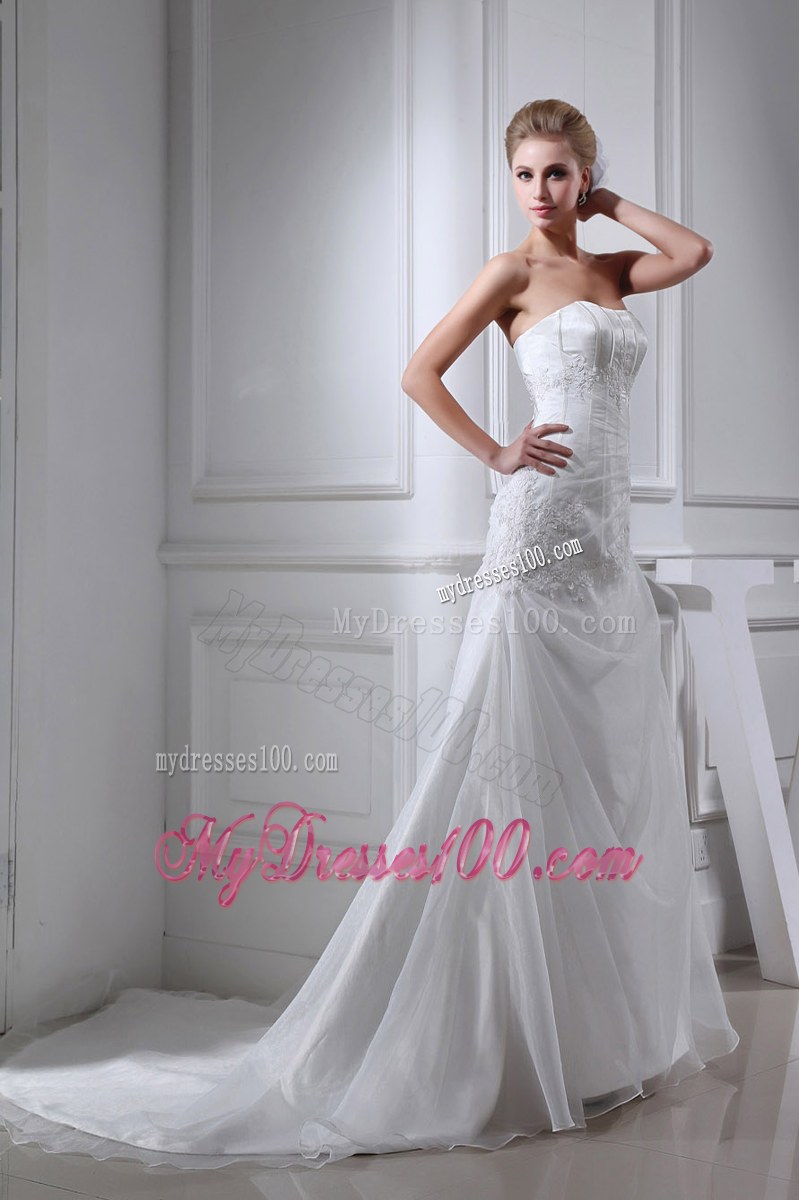 Appliques with Diamonds Decorated Strapless Bridal Gown with Chapel Train