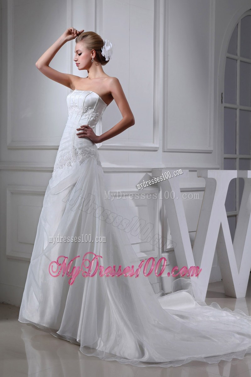Appliques with Diamonds Decorated Strapless Bridal Gown with Chapel Train