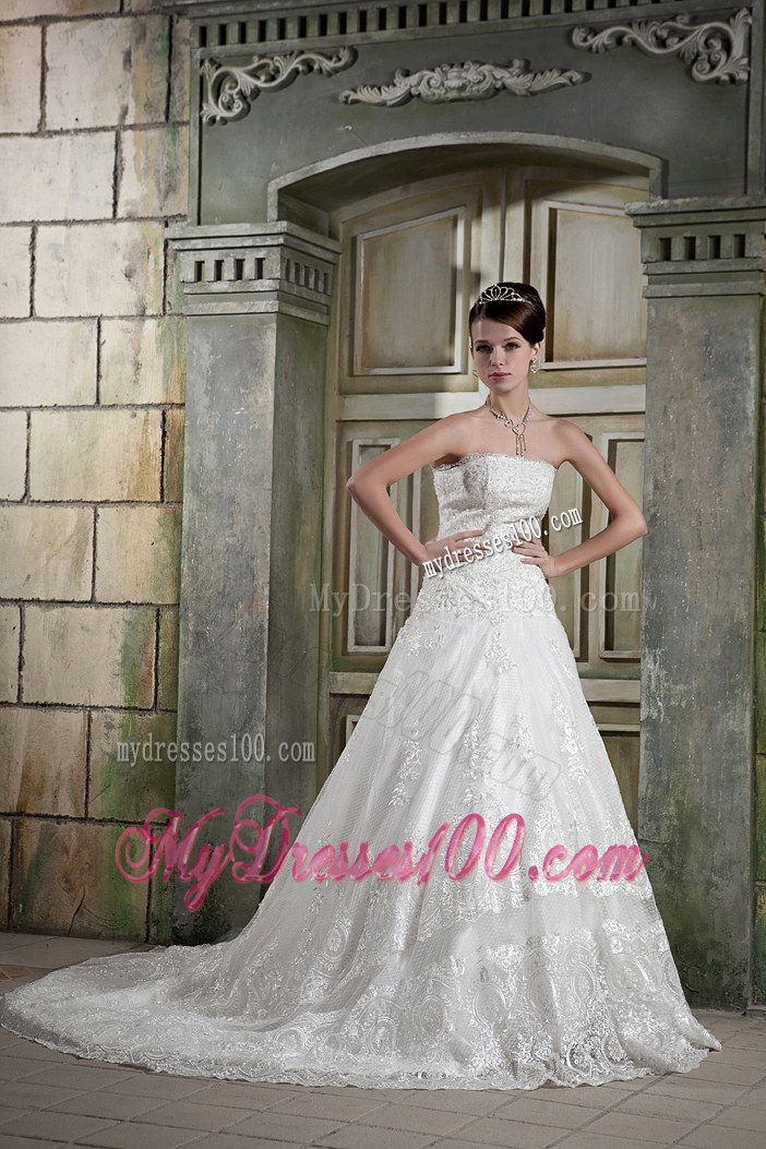 Beading Appliques Decorated Dresses for Brides with Brush Train and Lace Edge