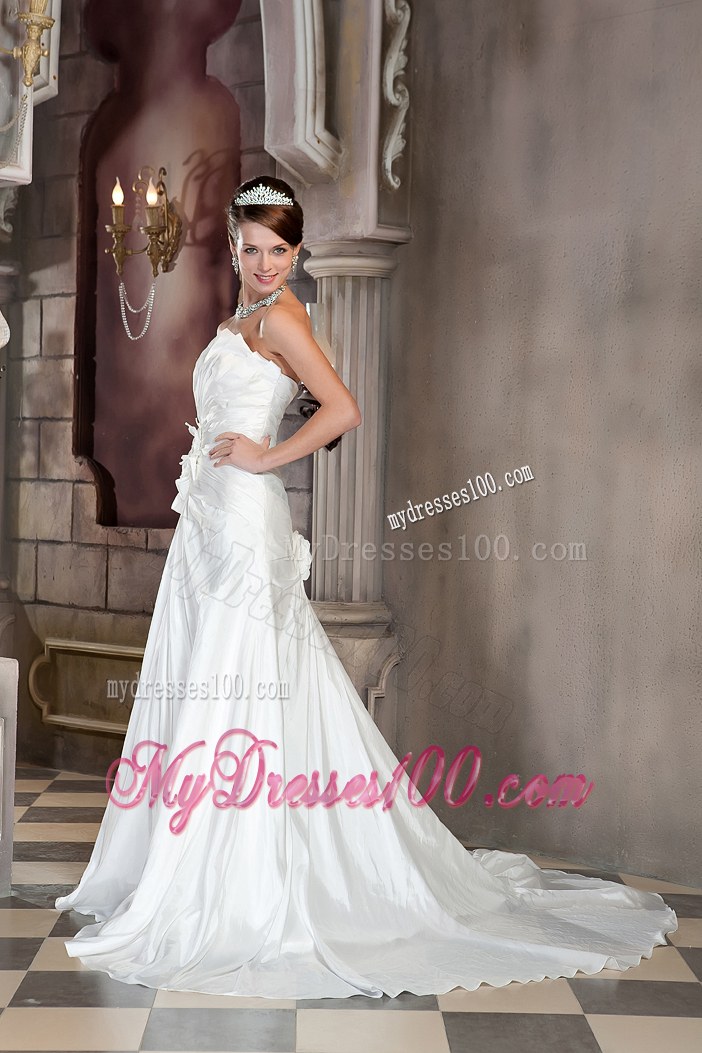 Petal Neckline and Handle Flowers Dresses for Brides with Brush Train