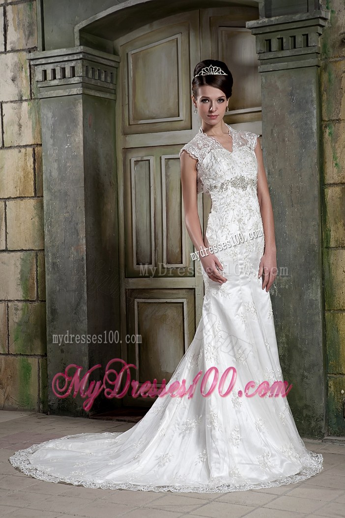 Back Out Dresses for Brides with Diamonds Appliques and Lace Flowers