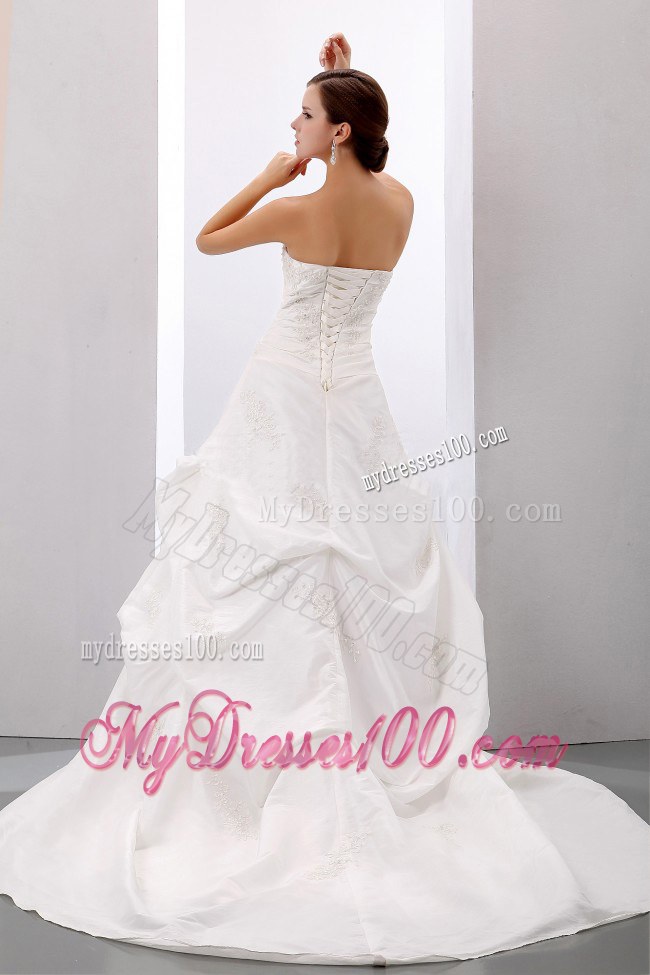 Beautiful Sweetheart Court Train Wedding Dress with Pick-ups and Appliques