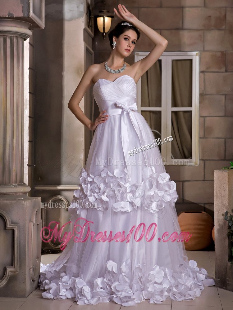 Sweetheart Handle Flowers Court Train Wedding Dress with Bowknot