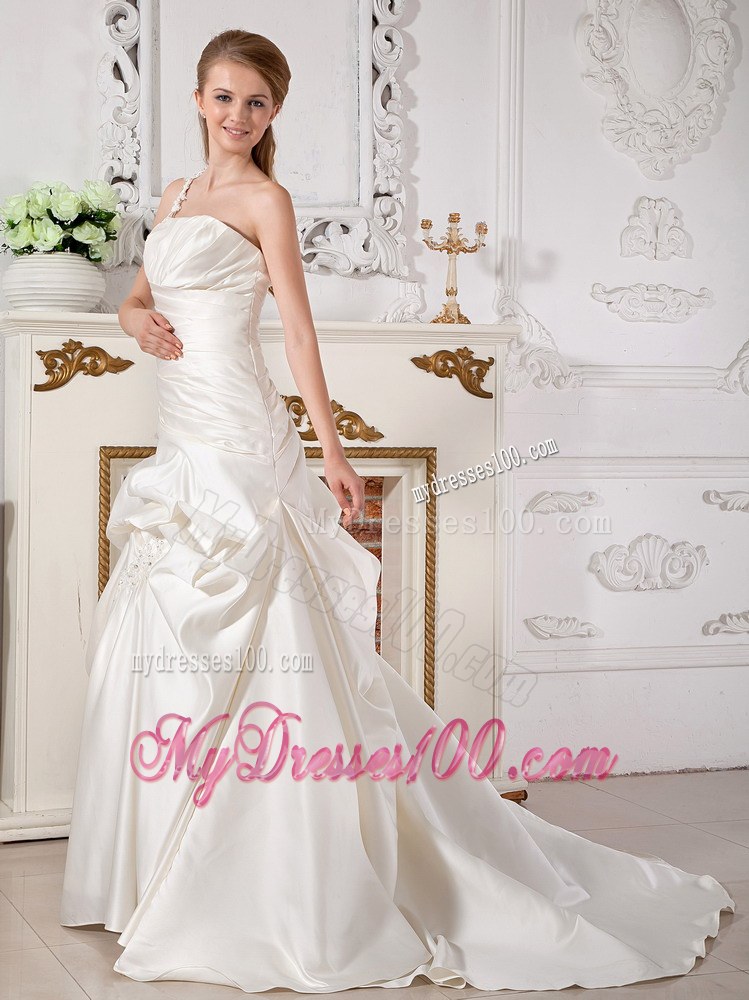 One Shoulder Court Train Pick-ups and Appliques Decorate Bridal Dress