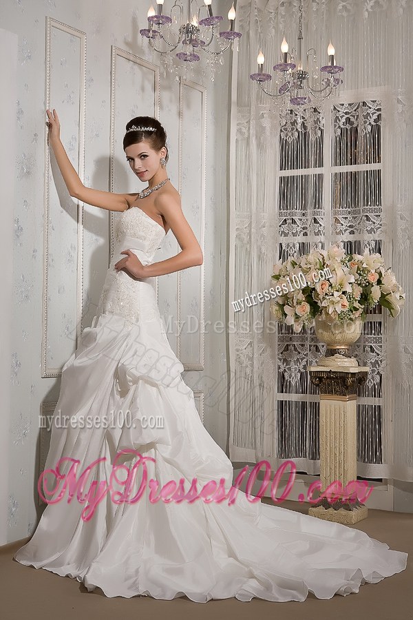 Appliques with Diamonds Decorated Court Train Dresses for Wedding