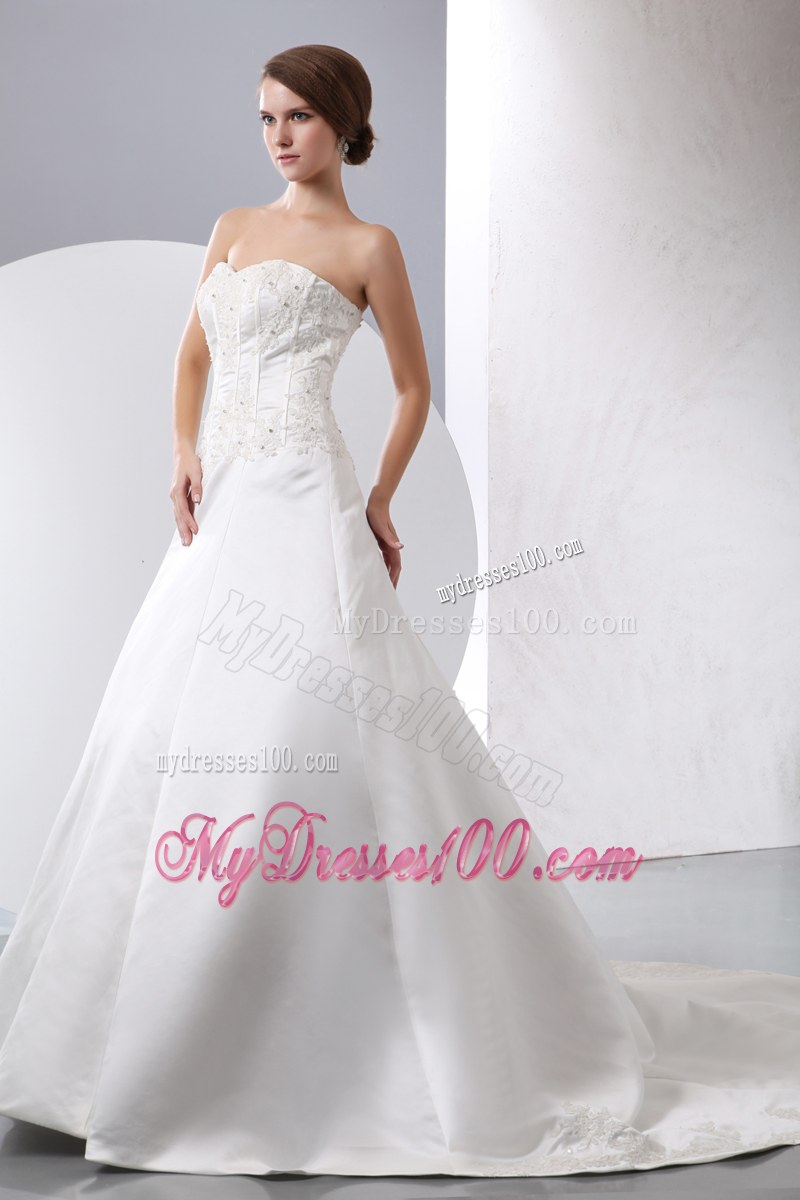 Appliques with Jewelries Decorated Puffy Bridal Gowns with Sweep Train