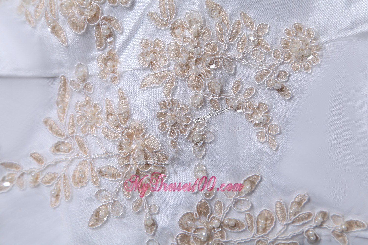 Sweetheart Ruche Fitted White Wedding Dress with Gold Appliques