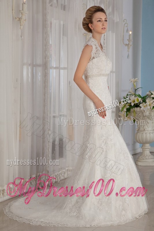 V-neck Sleeveless Lace Mermaid Bridal Dress in White Court Train
